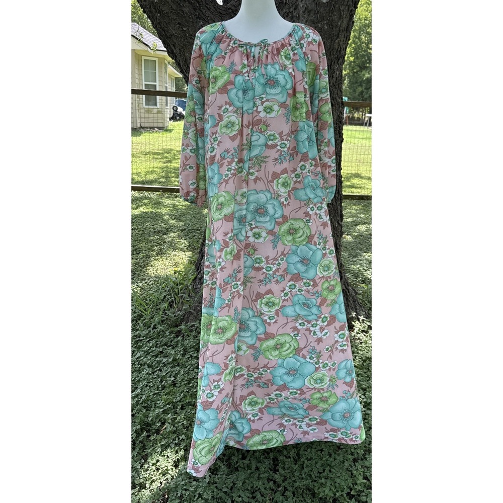 Vintage 70s House Dress XL* Floral Maxi MuuMuu Resort Travel Oversized
